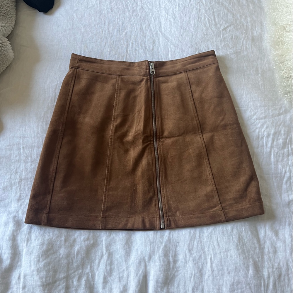 Aritzia Wilfred Free Suede Brown mini skirt